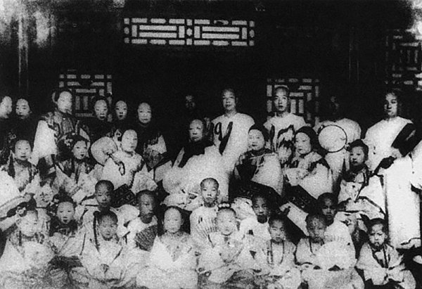 中博证券 画广告、办期刊、创建研发机构，百年前的药商如何创新